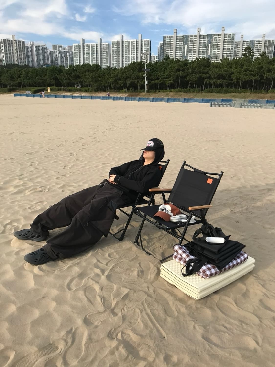 이지 폼 러너 블랙 275사이즈 상품이미지3