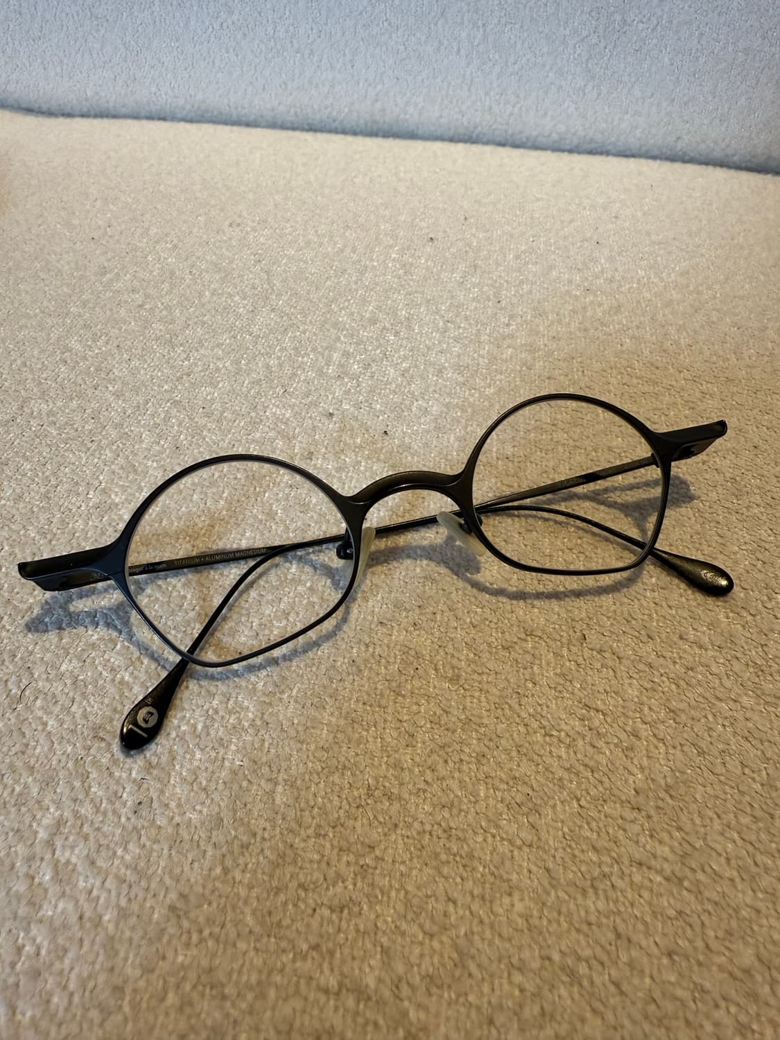 리가드즈 10주년 블랙 티타늄 안경 상품이미지2