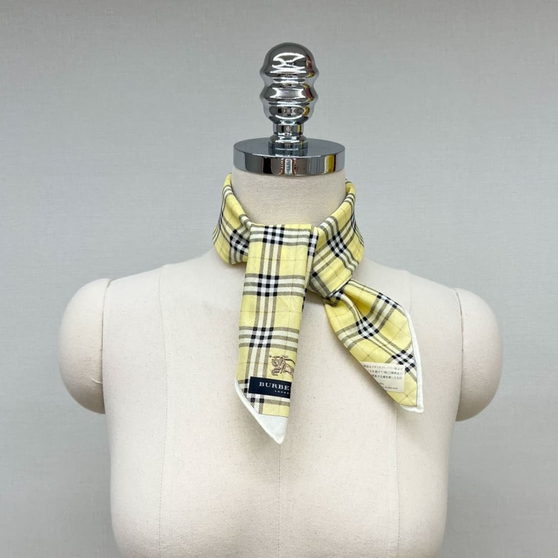 (새상품) burberry /버버리 쁘띠스카프 손수건 상품이미지8