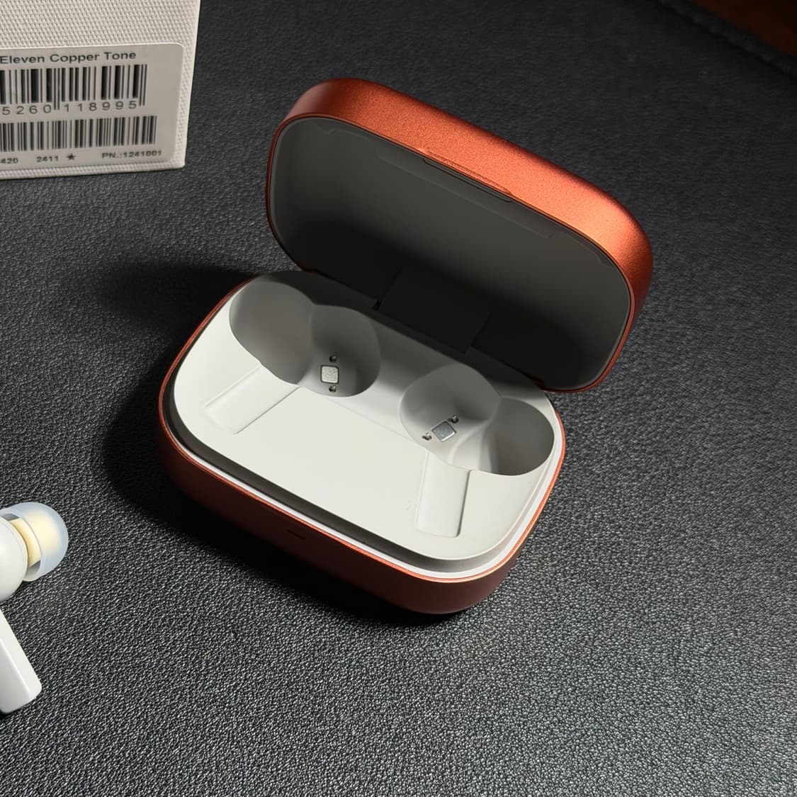 뱅앤올룹슨 베오플레이 일레븐 무선이어폰 상품이미지3