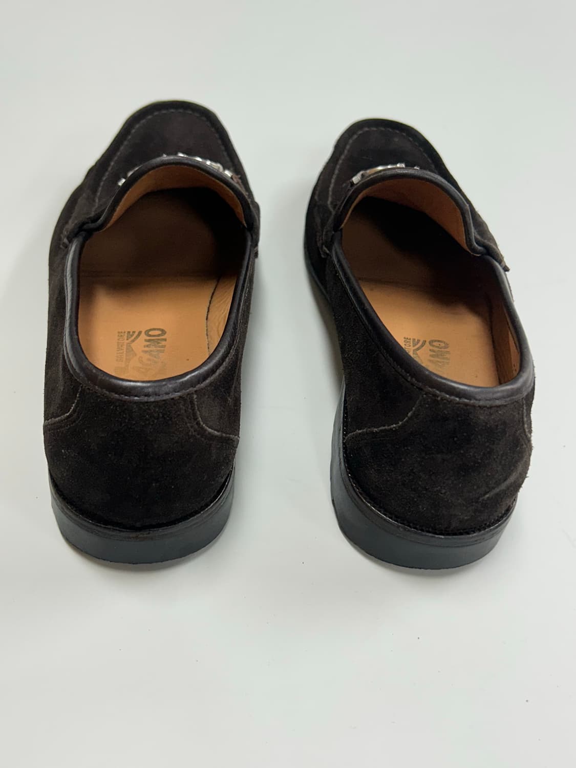 페라가모 스웨이드 간치니 로퍼 상품이미지6