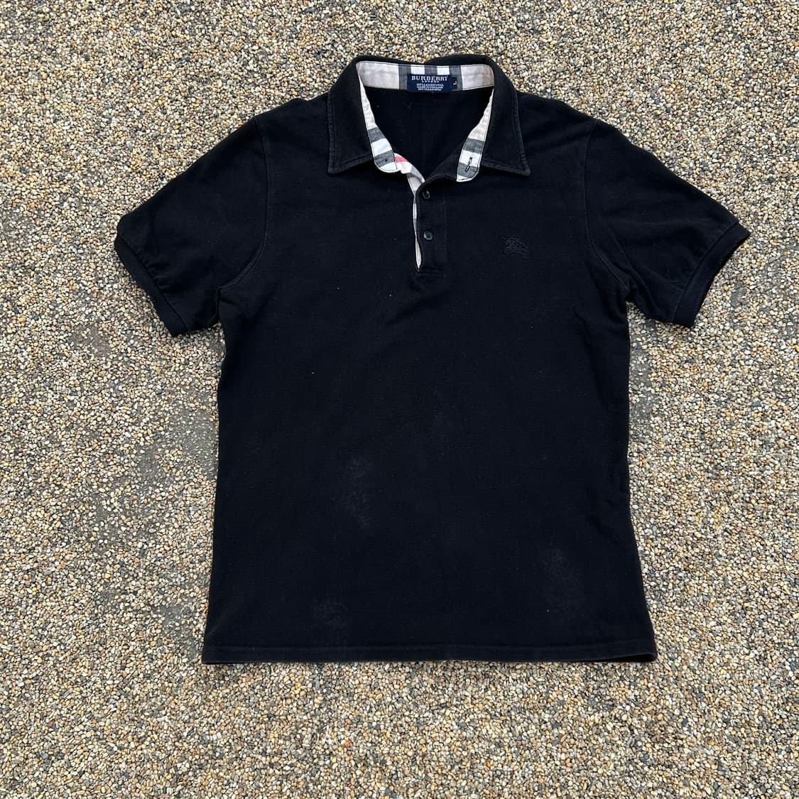 버버리(Burberry)블랙 카라넥 반팔티 상품이미지1