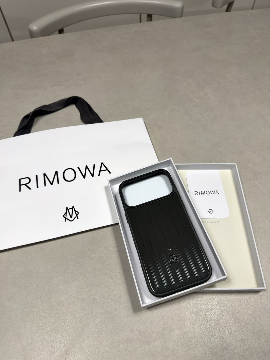 아이폰17프로맥스 리모와 맥세이프 케이스 슬레이트 그레이 상품이미지1