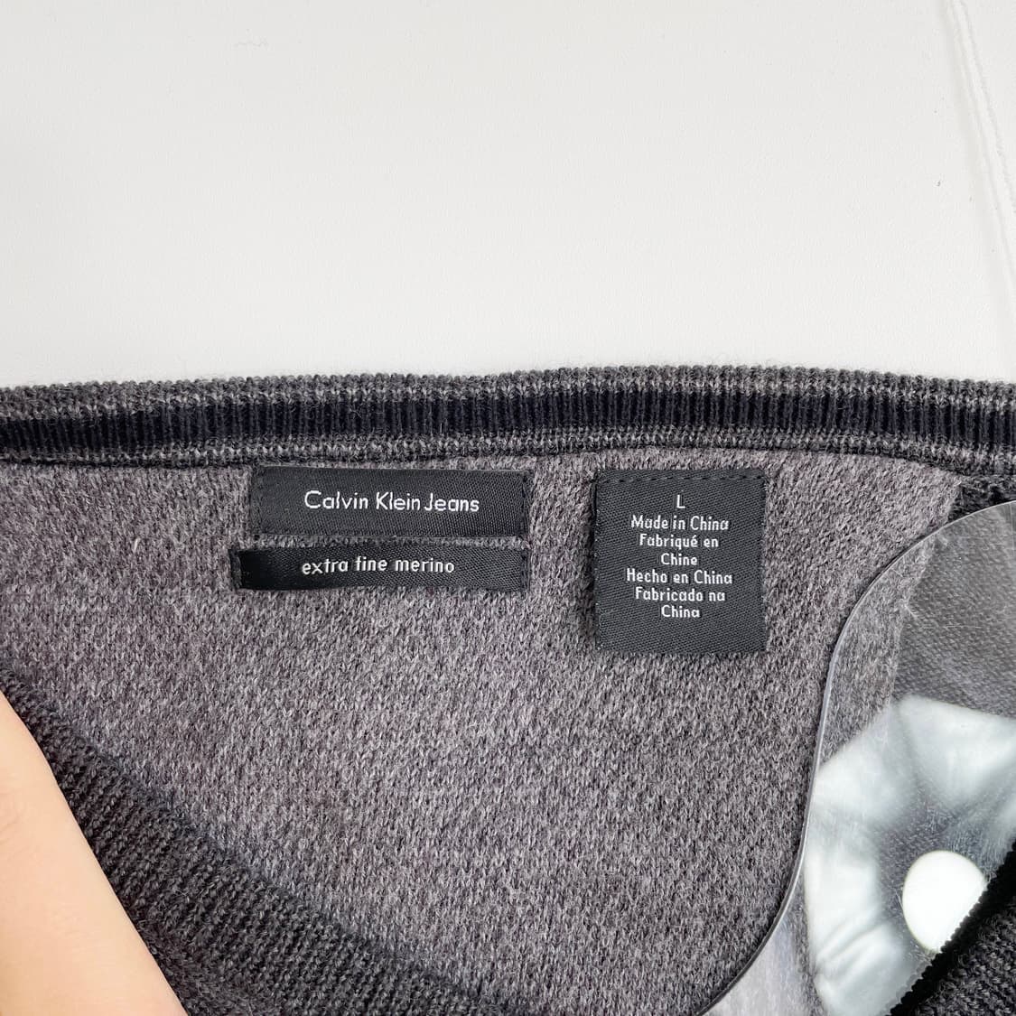 D2 캘빈클라인 메리노 울 브이넥 니트 105-110사이즈 상품이미지4