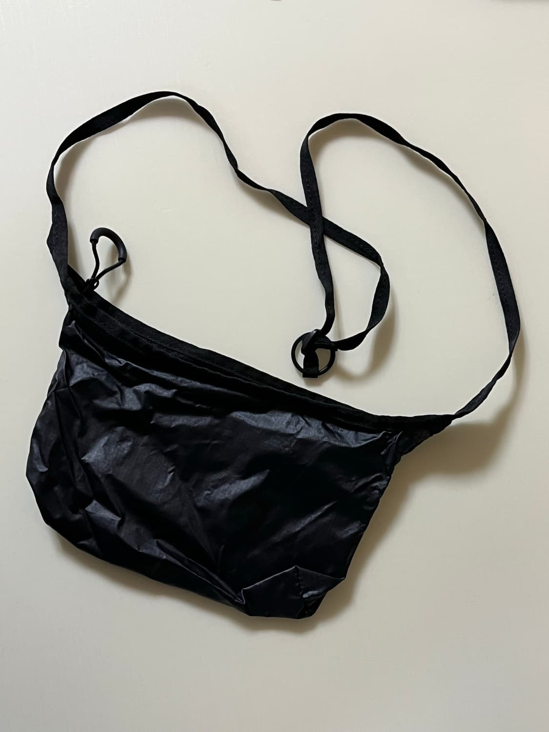 미스치프 스포츠 크로스백 블랙 상품이미지2