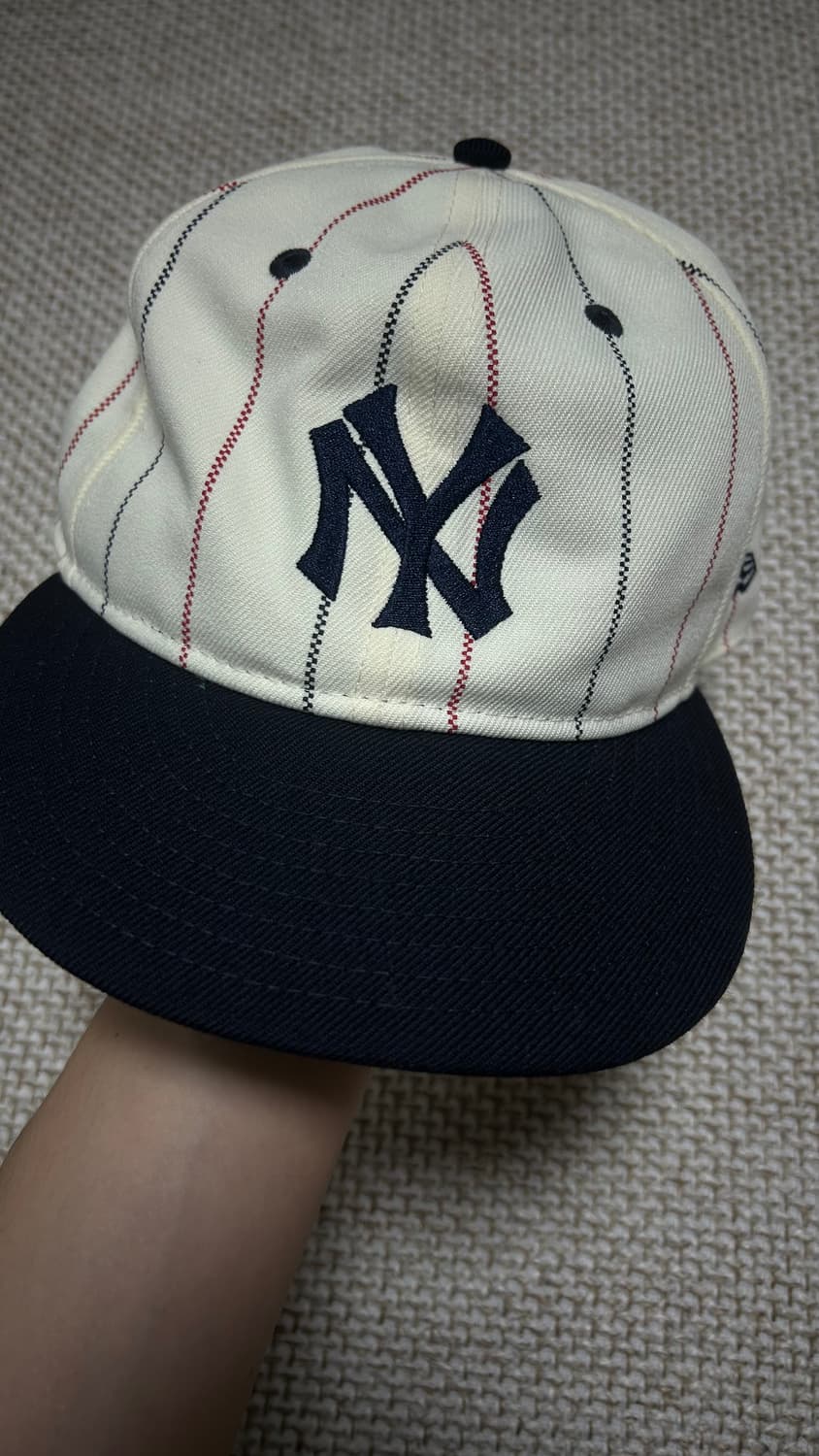 뉴에라 59 스트라이프 캡 상품이미지1