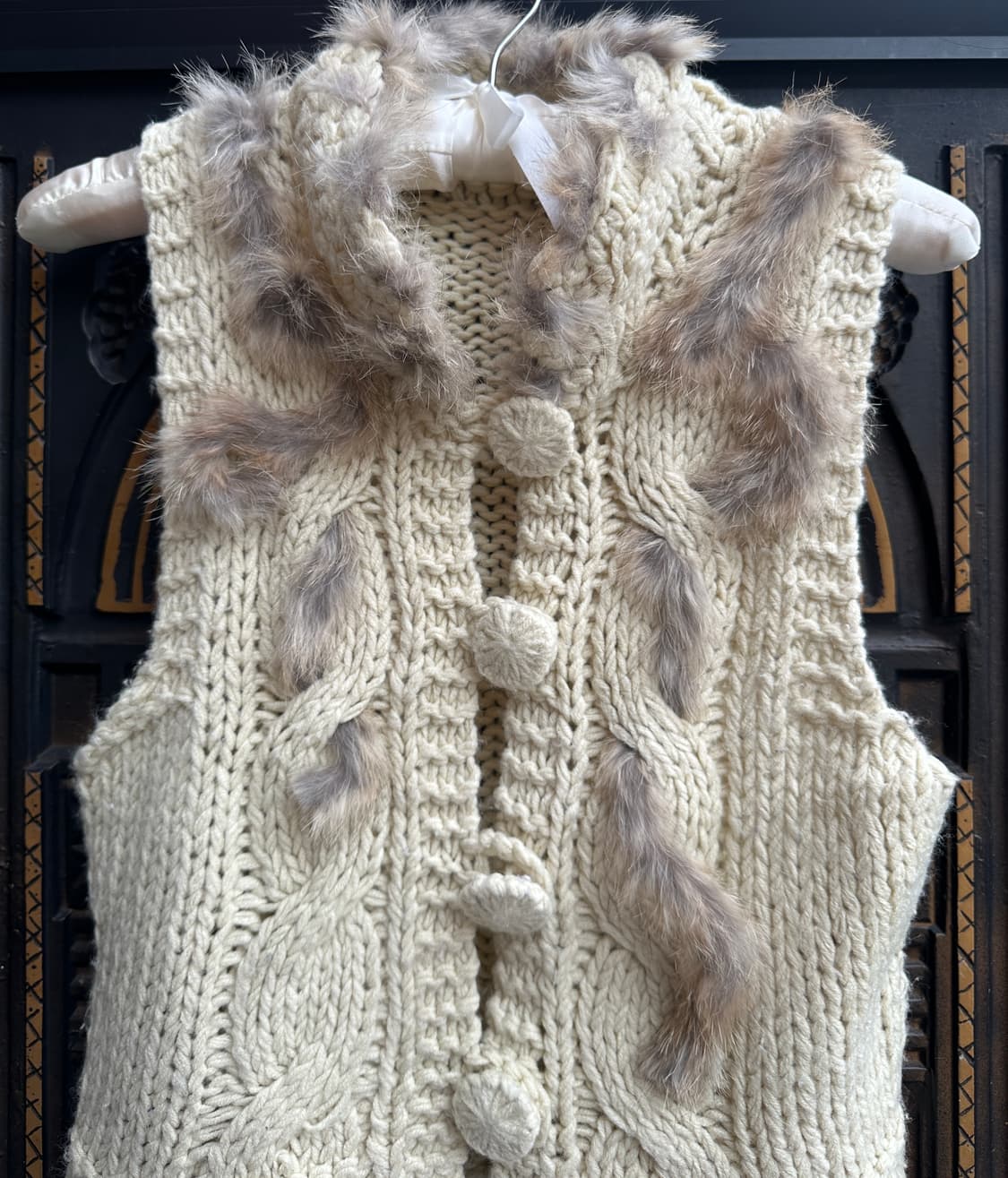 퍼 디테일 니트 조끼 상품이미지3