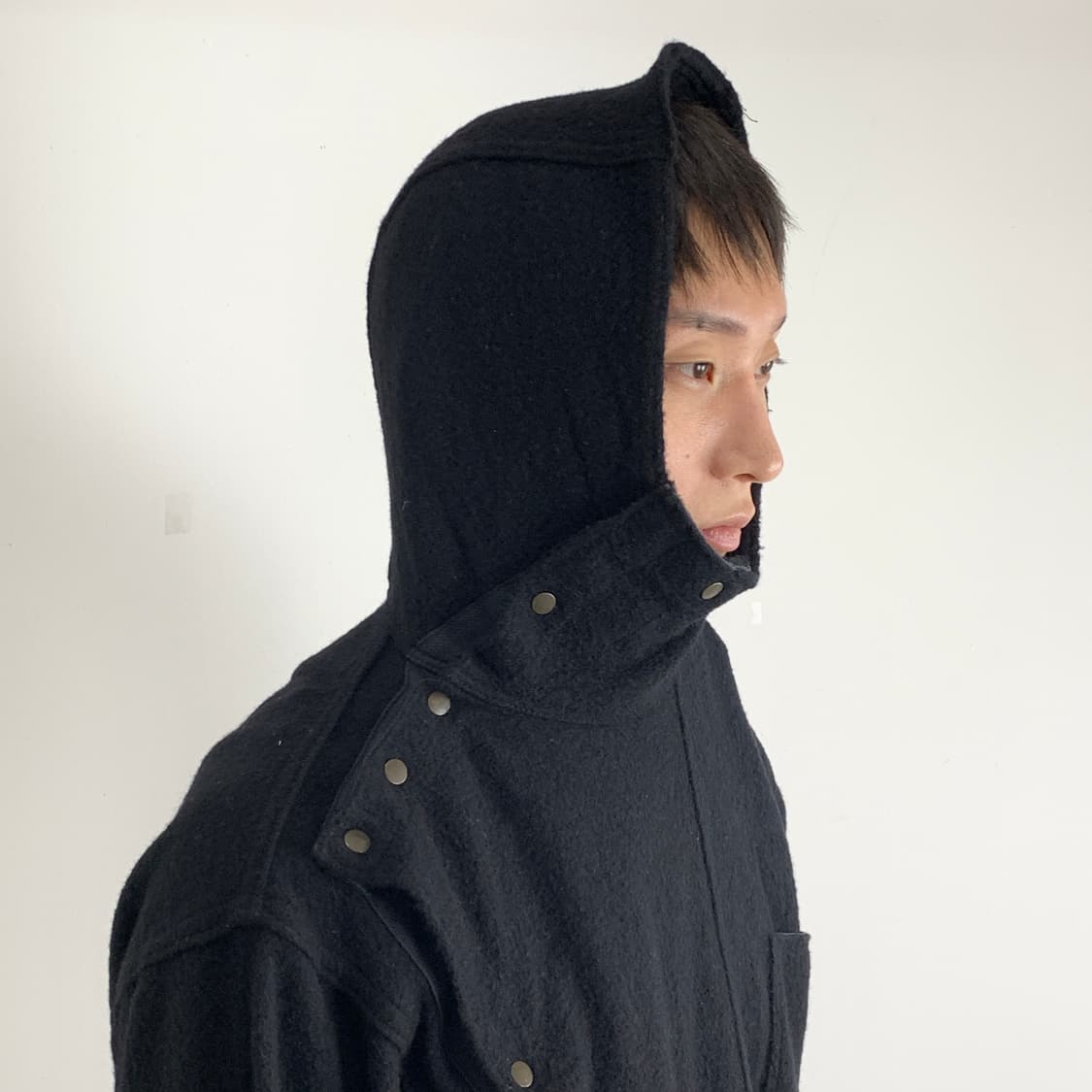 캐피탈 비대칭 버튼 울 후디 자켓 상품이미지6