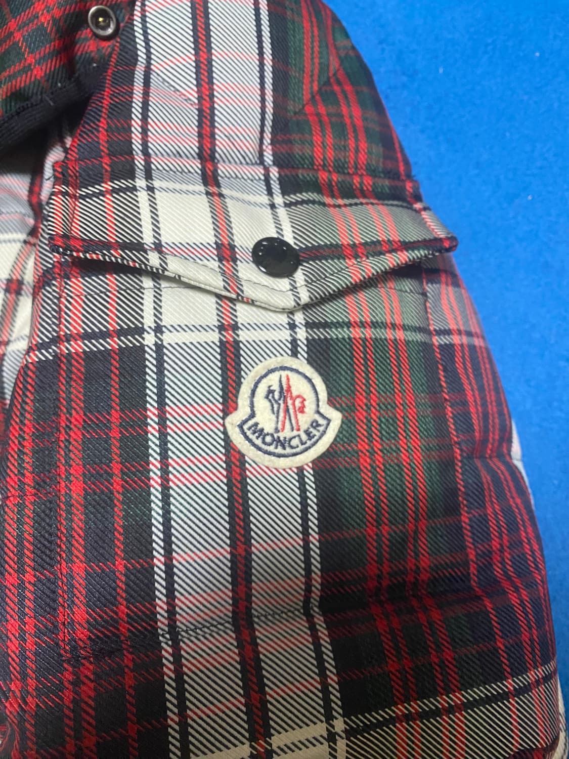 정품 몽클레어 타탄체크 패딩 자켓 상품이미지2