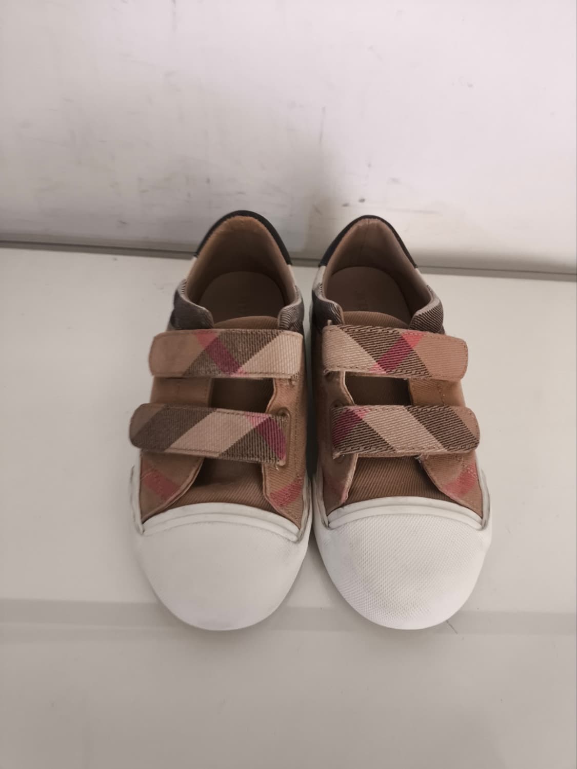 29 버버리 키즈 밸크로 스니커즈 상품이미지4