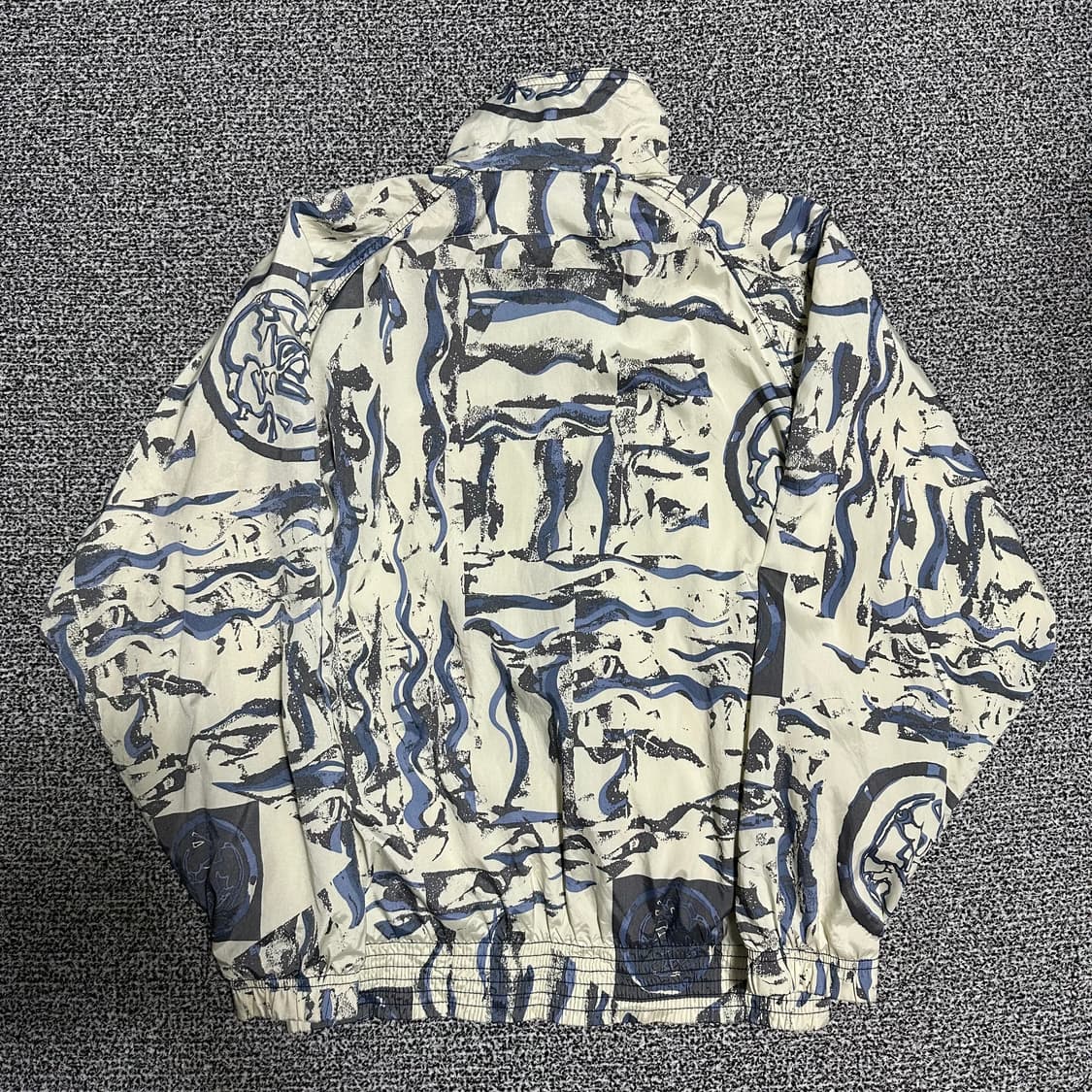 (M추천) 리복 올드스쿨 패턴 바람막이 자켓 상품이미지3