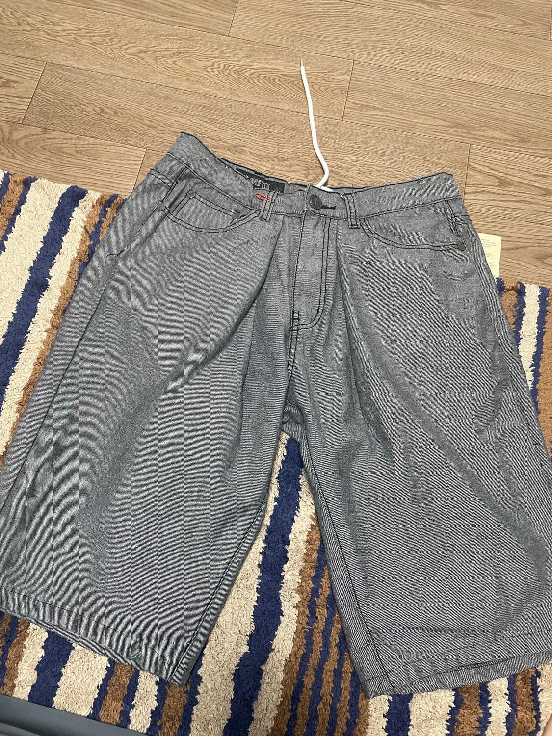 제작 반바지 42사이즈 팔아요 상품이미지1