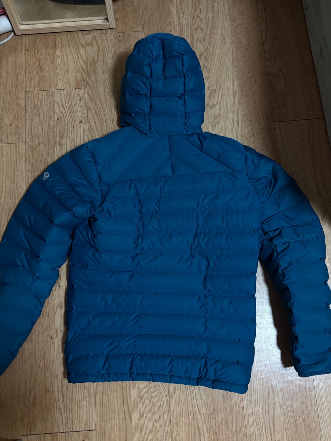 마운틴하드웨어 경량패딩 상품이미지3