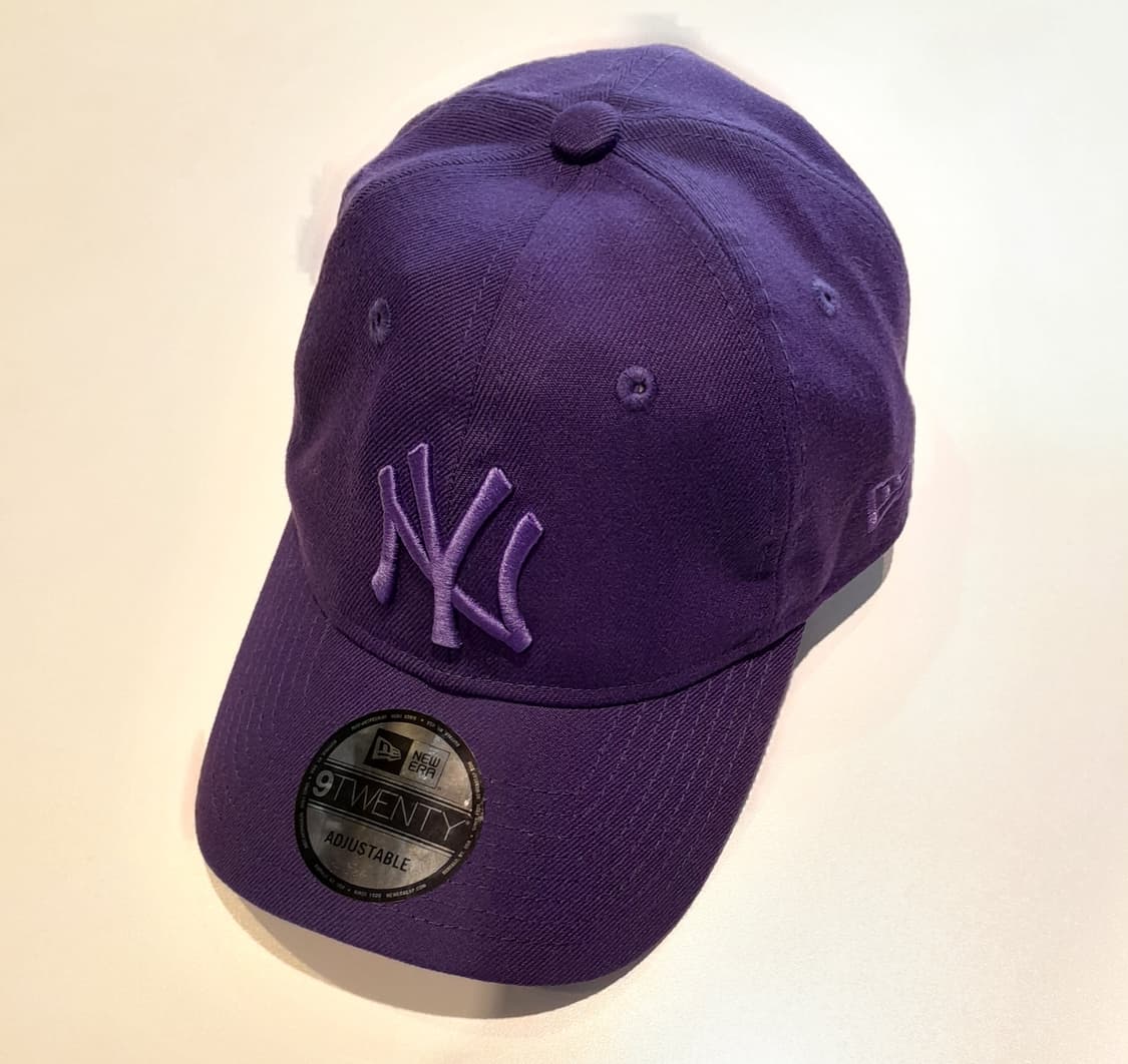 💥(새상품) 뉴에라 X 모마 레인보우 자수 볼캡 (퍼플)
 상품이미지1