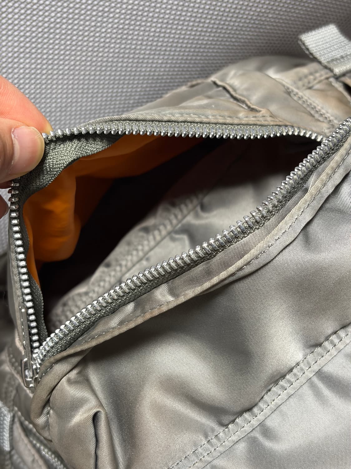 포터 탱커 백팩 실버그레이 상품이미지3