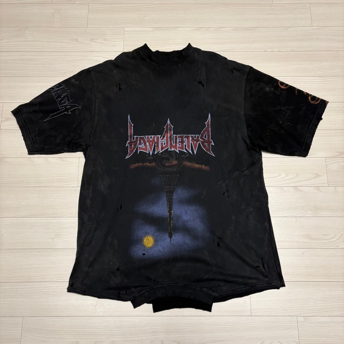 발렌시아가 파리스문 업사이드 다운 반팔 4 상품이미지1