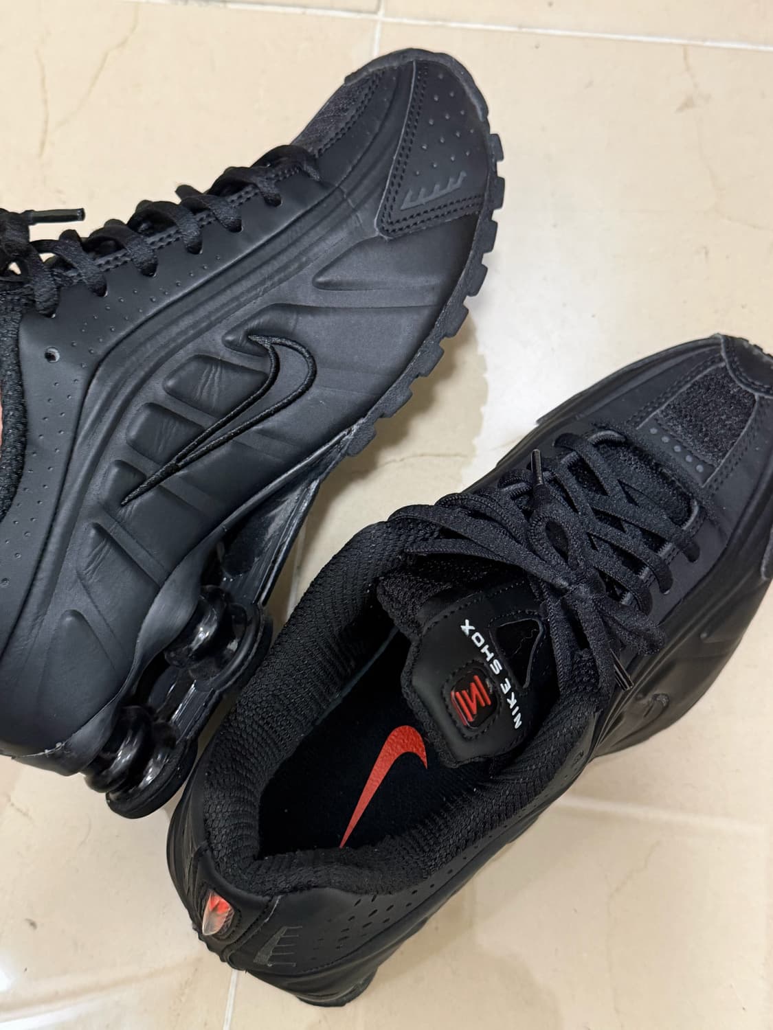 (W) 나이키 샥스 R4 블랙 235 상품이미지4