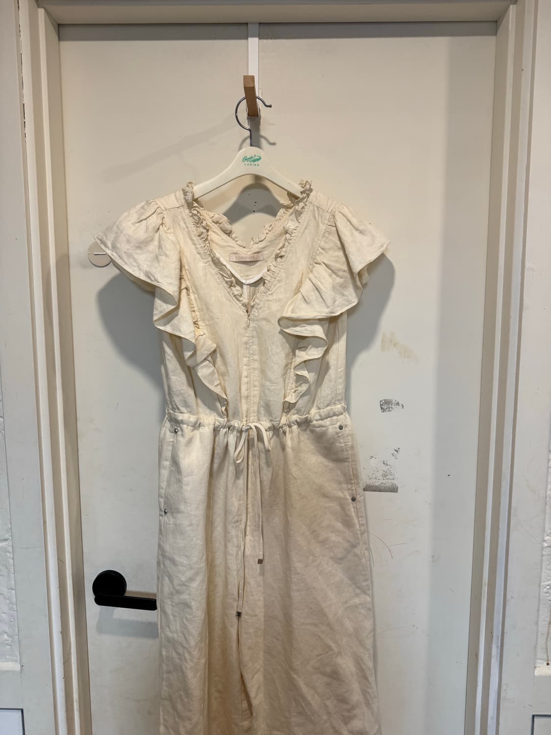 jull log 줄로그 25ss 프릴 점프수트 상품이미지6