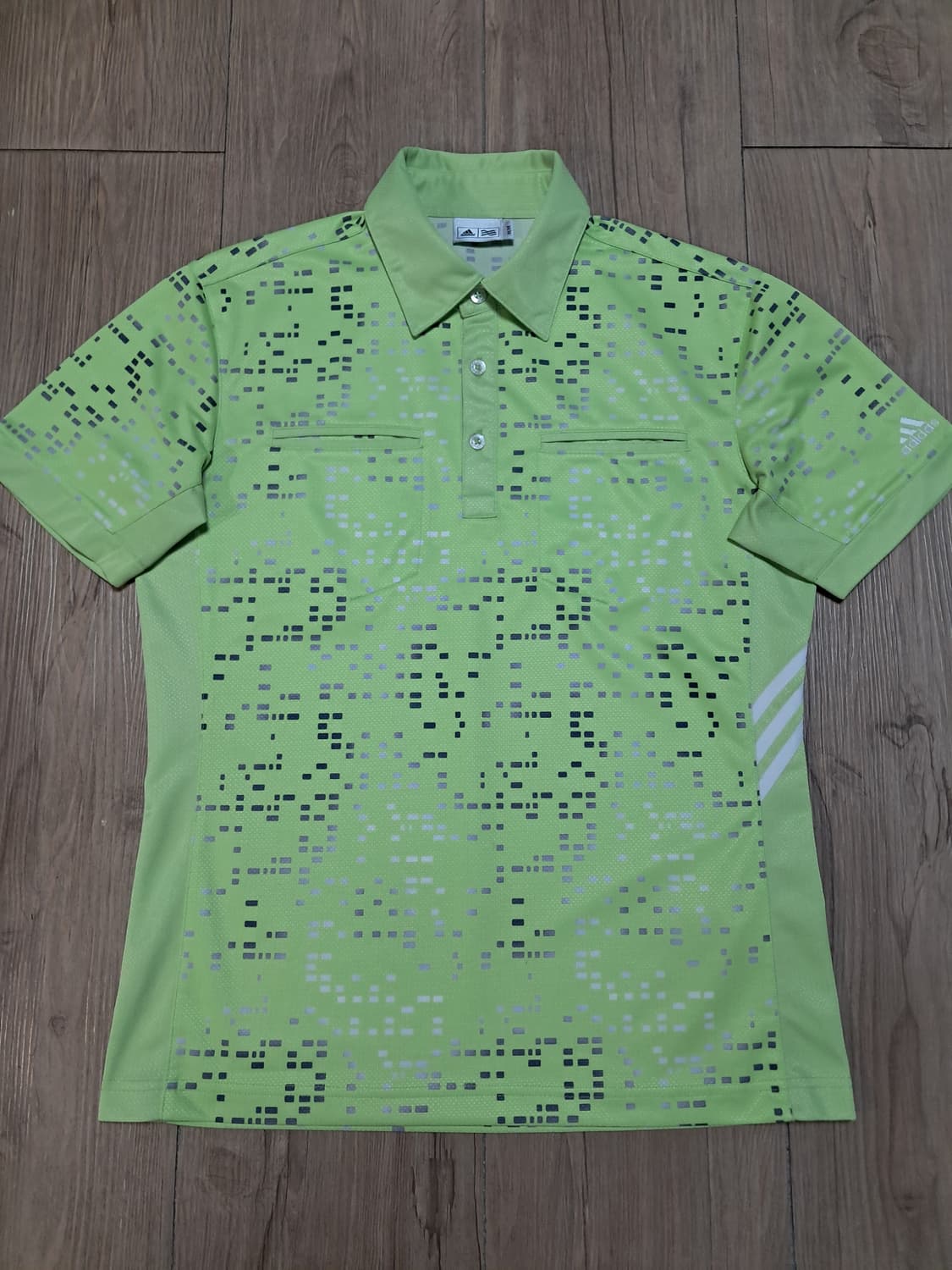 아디다스 반팔티 남성M 상품이미지3