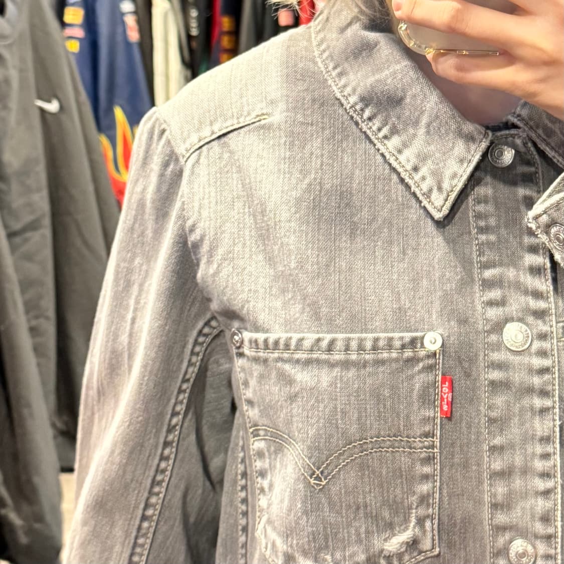 [NO.9] Levi’s 흑청 데님 자켓 상품이미지4