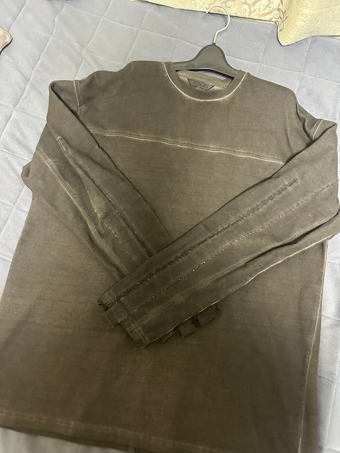 ETCE 레이어드 아머 데미지 롱슬리브 상품이미지1