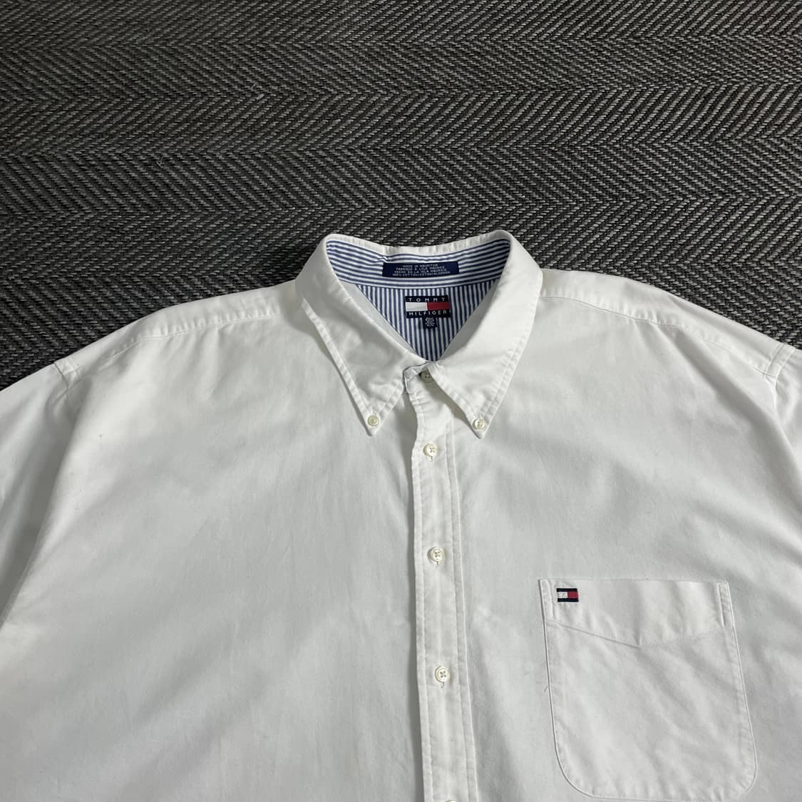 타미힐피거 플래그 로고 옥스포드 박시핏 반팔 셔츠y 3911 상품이미지4