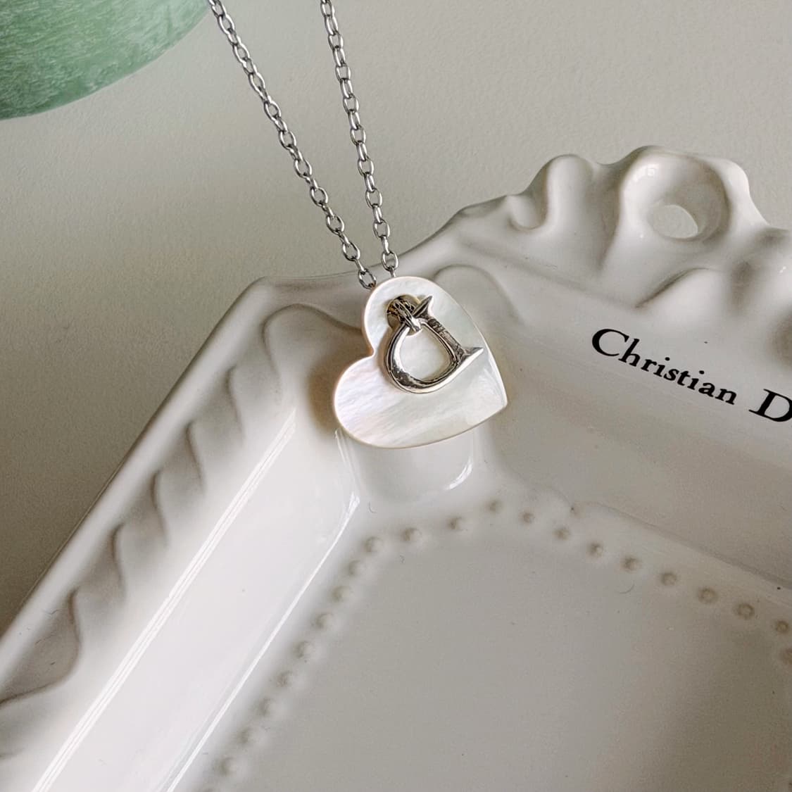 빈티지 디올 하트 자개 목걸이 상품이미지3