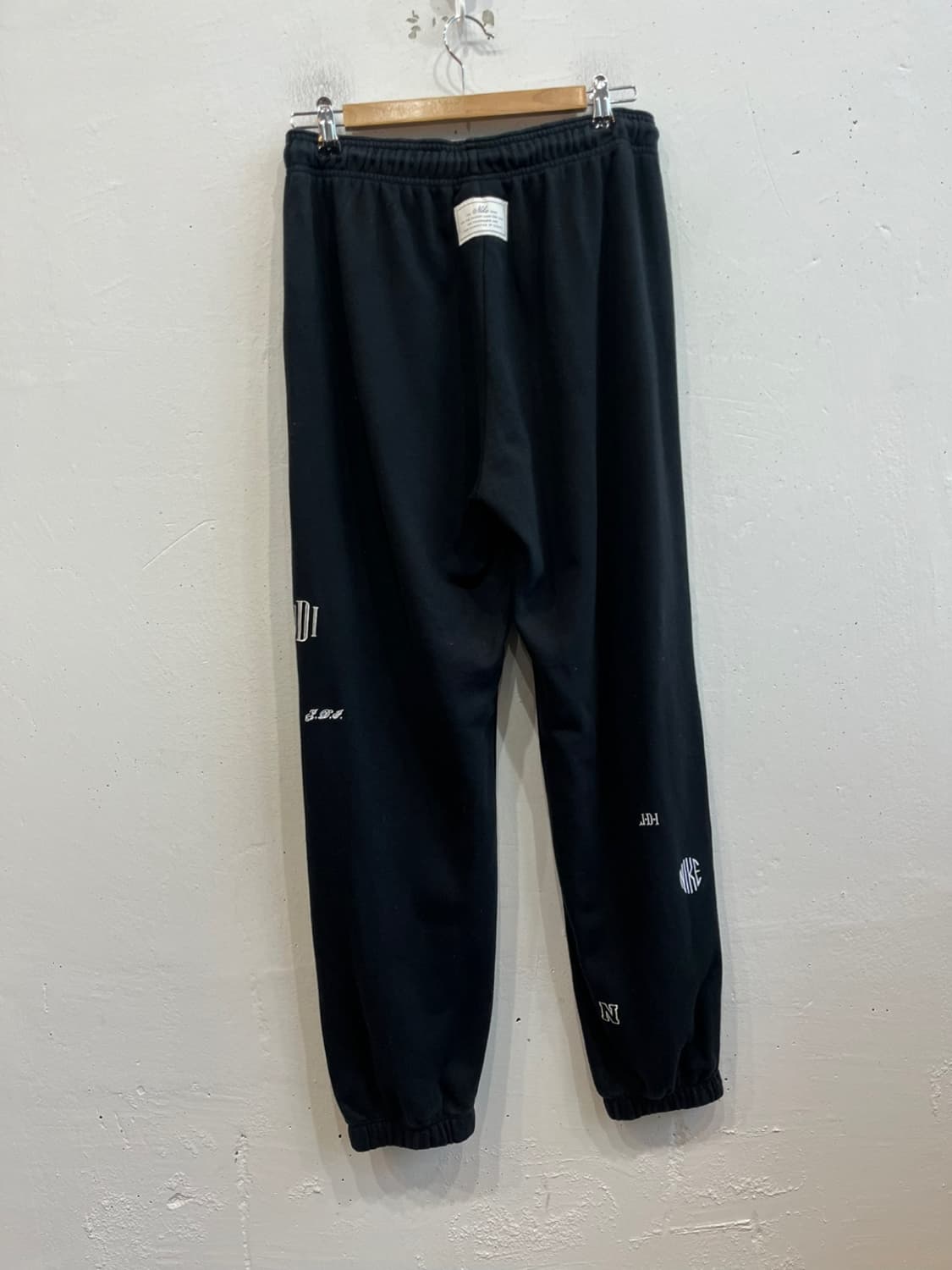 나이키 여성 루즈핏 아이콘클래쉬 조거팬츠 상품이미지4