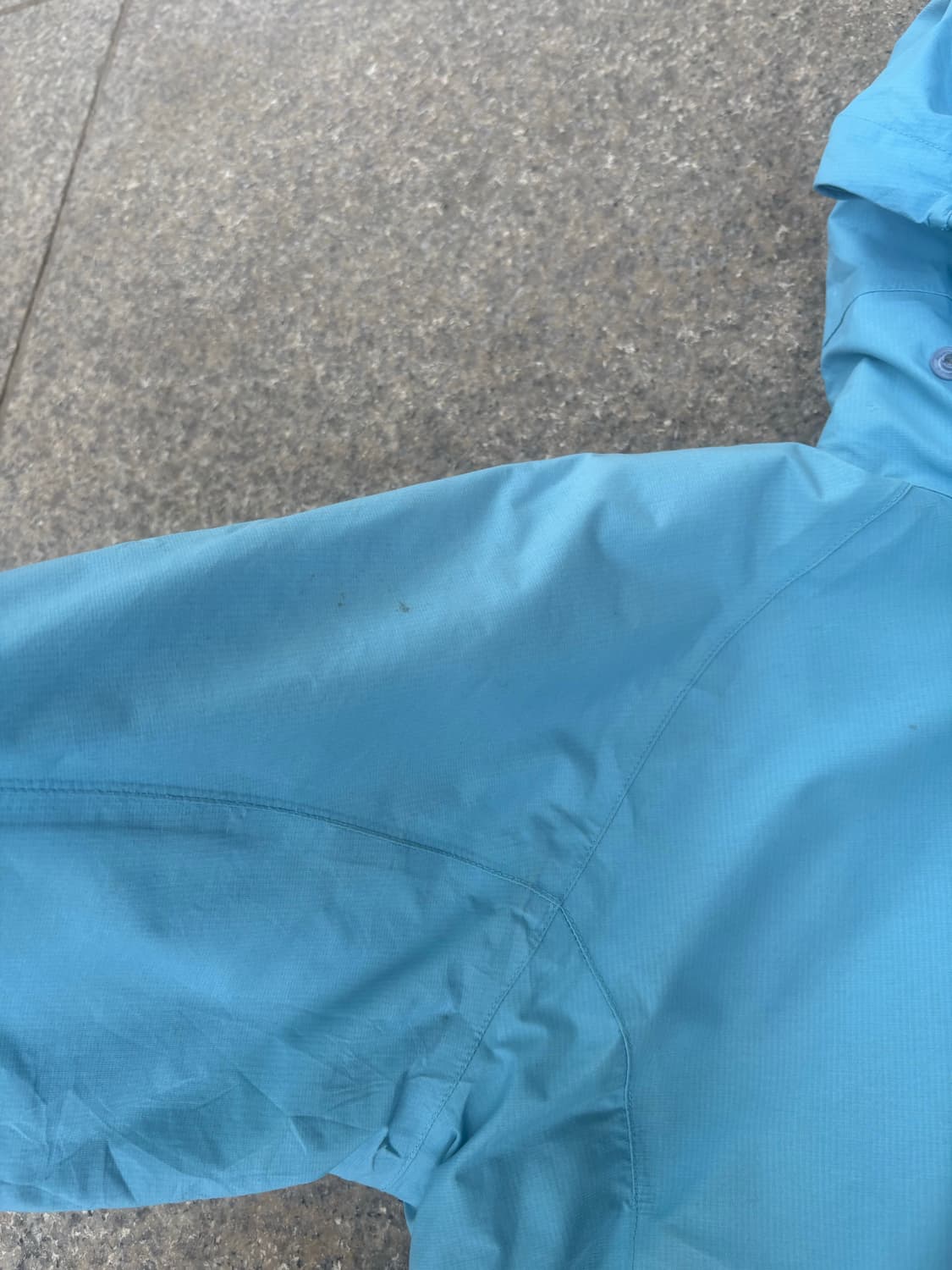 몽벨 일본판 스카이블루 바람막이 M 상품이미지3