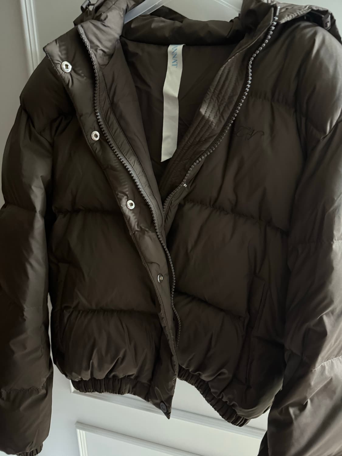 타낫 브라운 푸퍼 패딩 구스다운 크롭 모자 여성패딩추천 경량 모카 상품이미지5