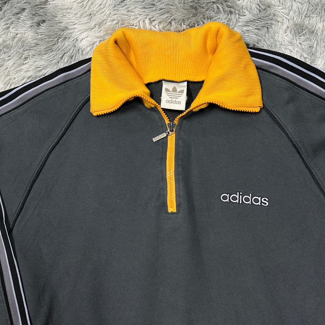 아디다스 데상트 올드스쿨 하프집업  상품이미지2