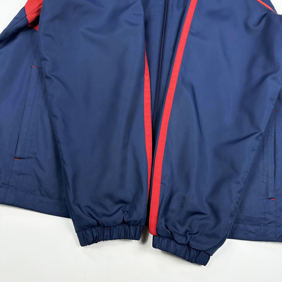 엄브로 풋살 네이비 바람막이 자켓 (XL) 상품이미지5