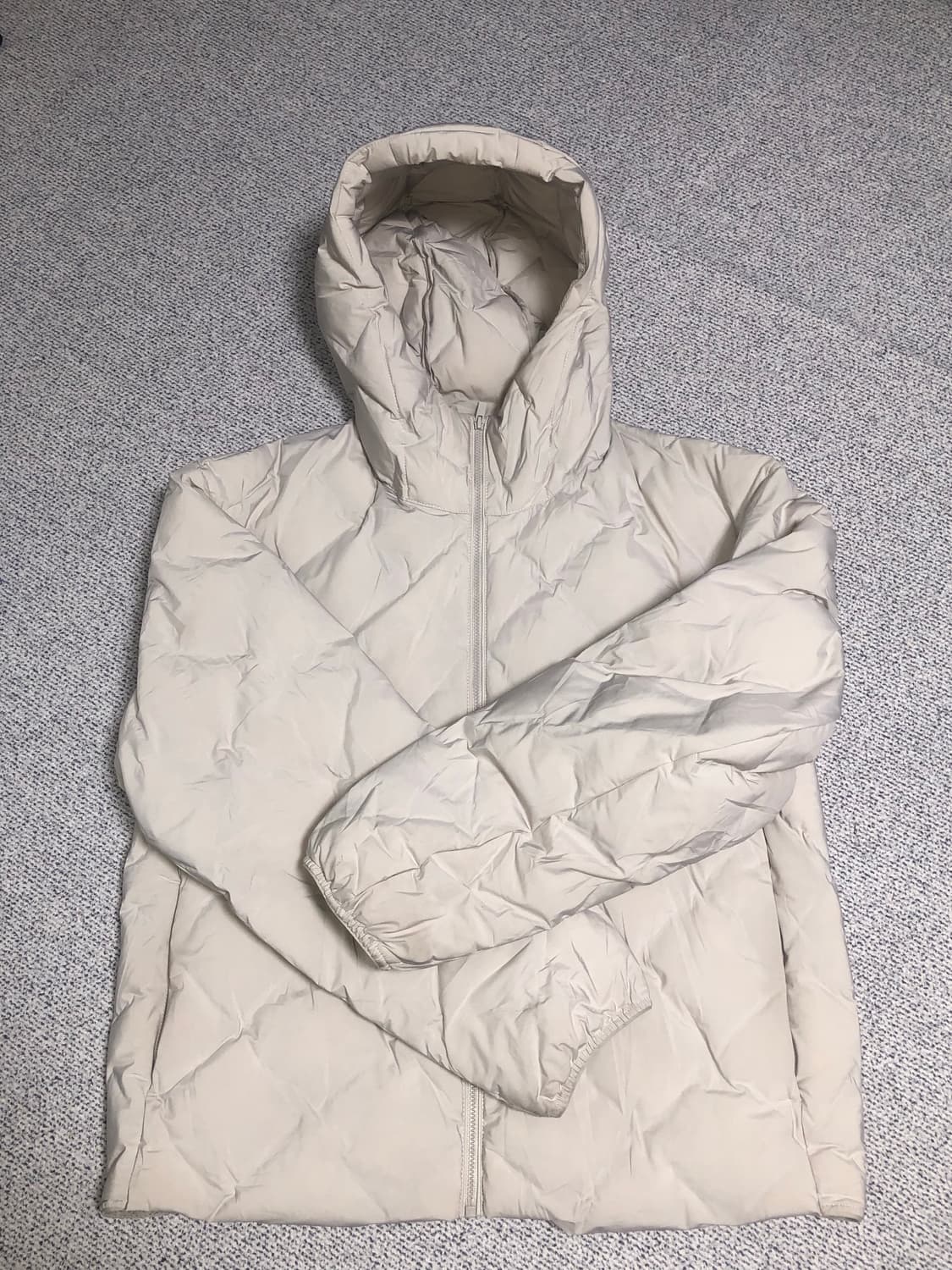 유니클로 퍼프테크 패딩 M 상품이미지1