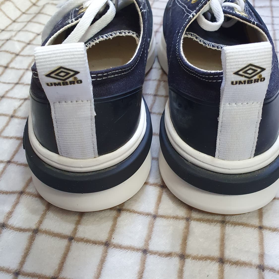 1216) 엄브로 토비 스니커즈 상품이미지4