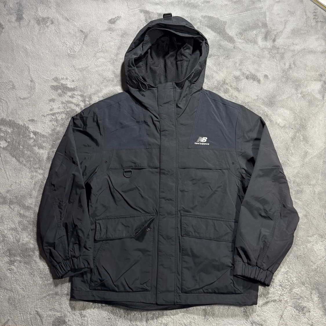 뉴발란스 멀티포켓 바람막이 상품이미지1