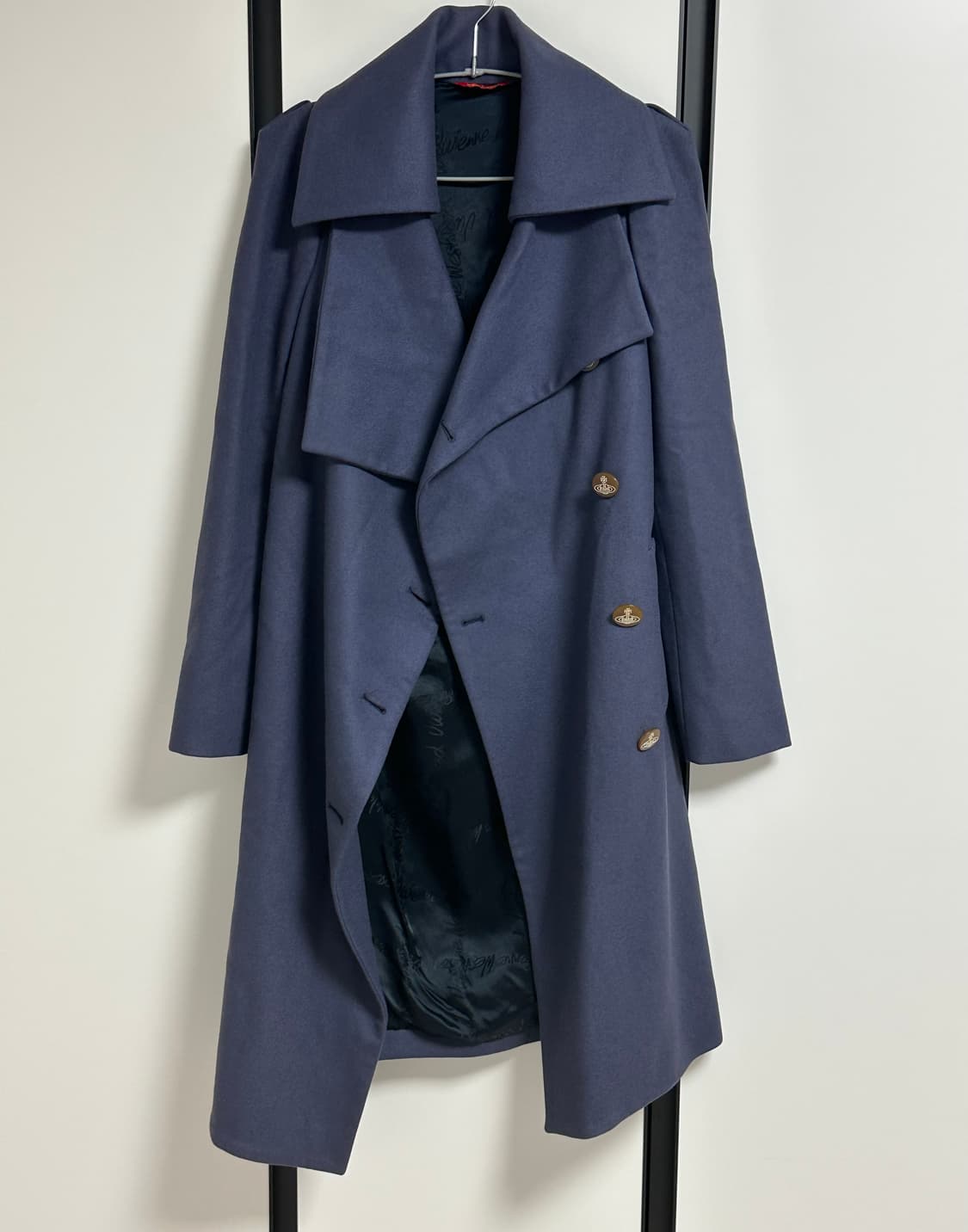 비비안웨스트우드 코트 상품이미지1