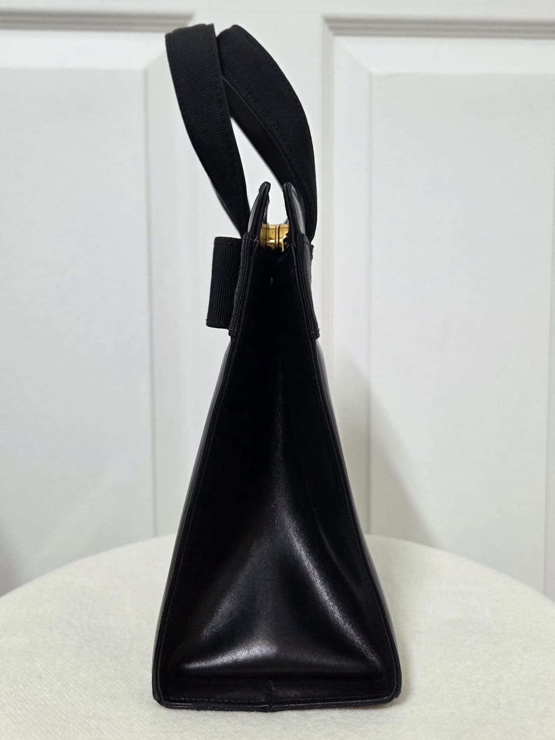 살바토레 페라가모 바라 리본 탑 핸들백 상품이미지8