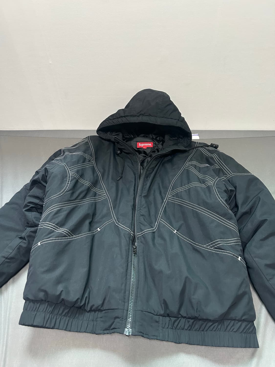 supreme 18FW 지그재그 스티치 퍼피 자켓 상품이미지1