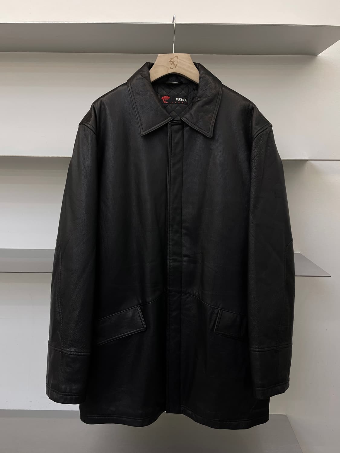 베르사체 스포츠 메두사 로고 카우 레더 상품이미지2