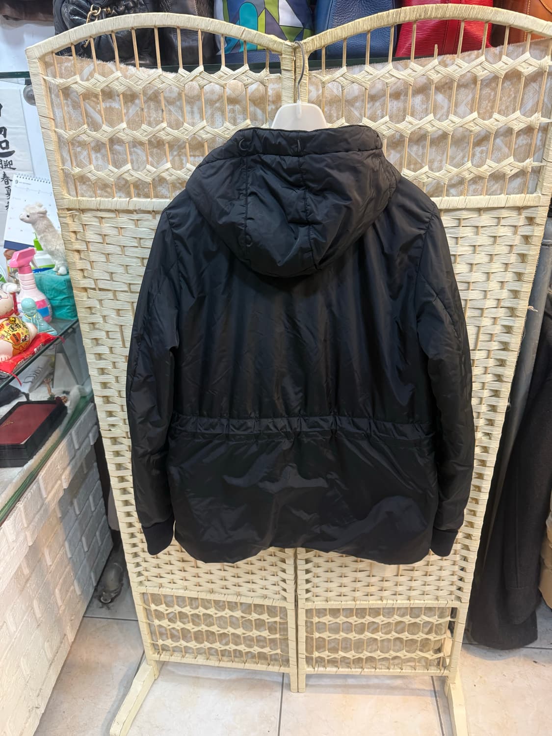 44/66 정품 프라다 후드 경량패딩 팝니다 상품이미지7