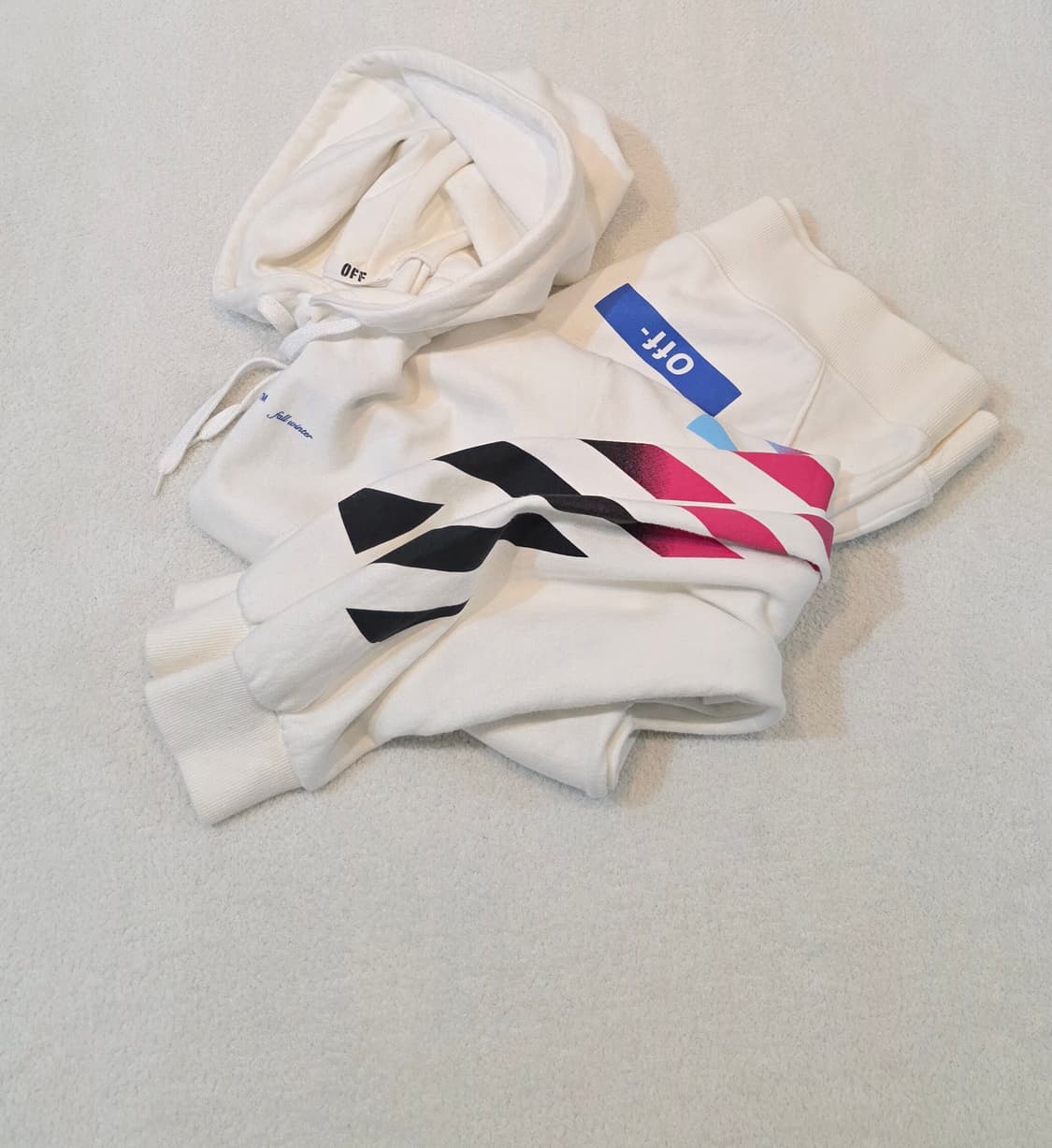 오프화이트 후드티 상품이미지5