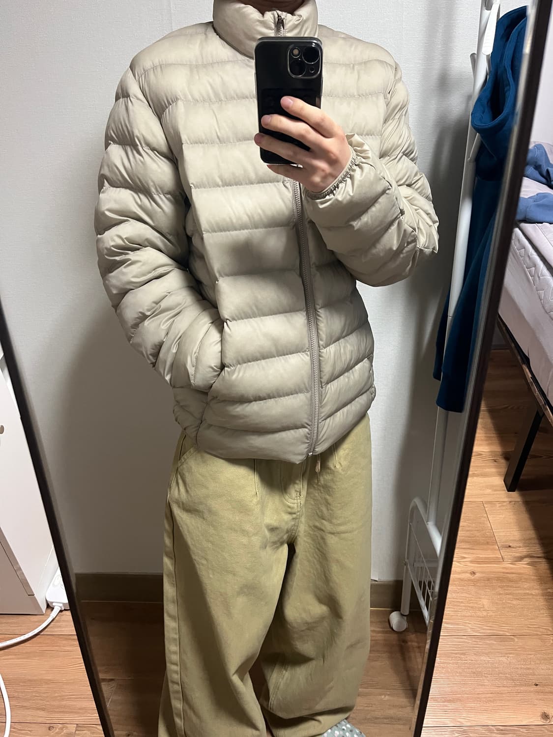 유니클로 경량패딩 상품이미지1