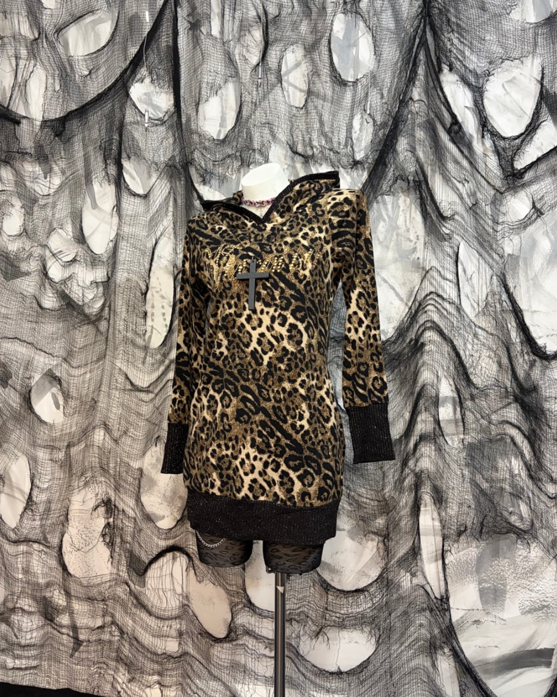 Onegyaru Leopard cubic hoodie one piece 상품이미지2
