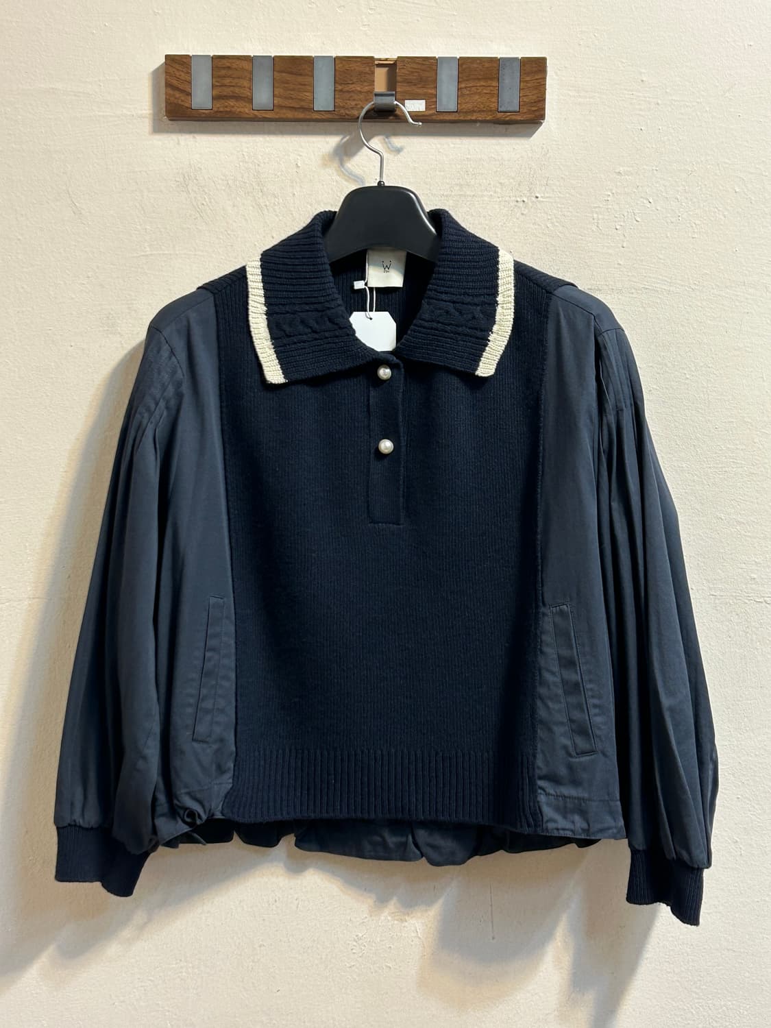 오즈세컨 배색 카라 니트 탑 상품이미지1