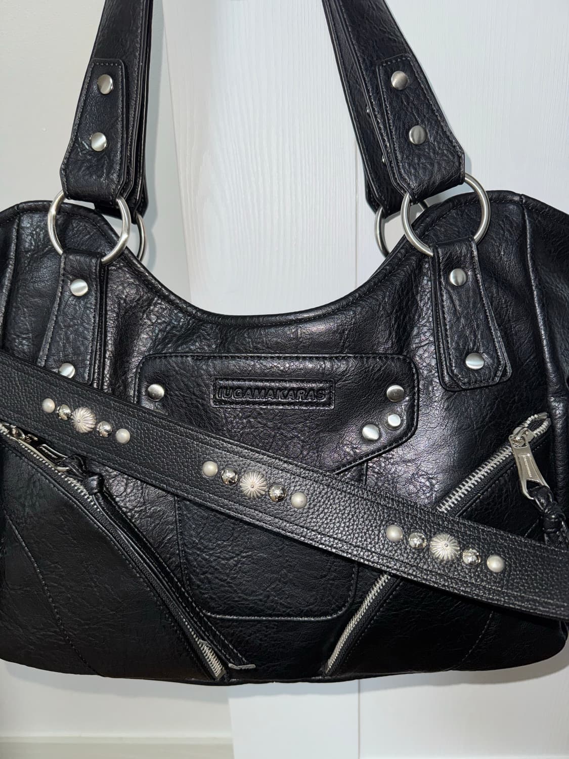 이우가마카라스 스터디드 레더 숄더 백 + 스터디드 스트랩 상품이미지6