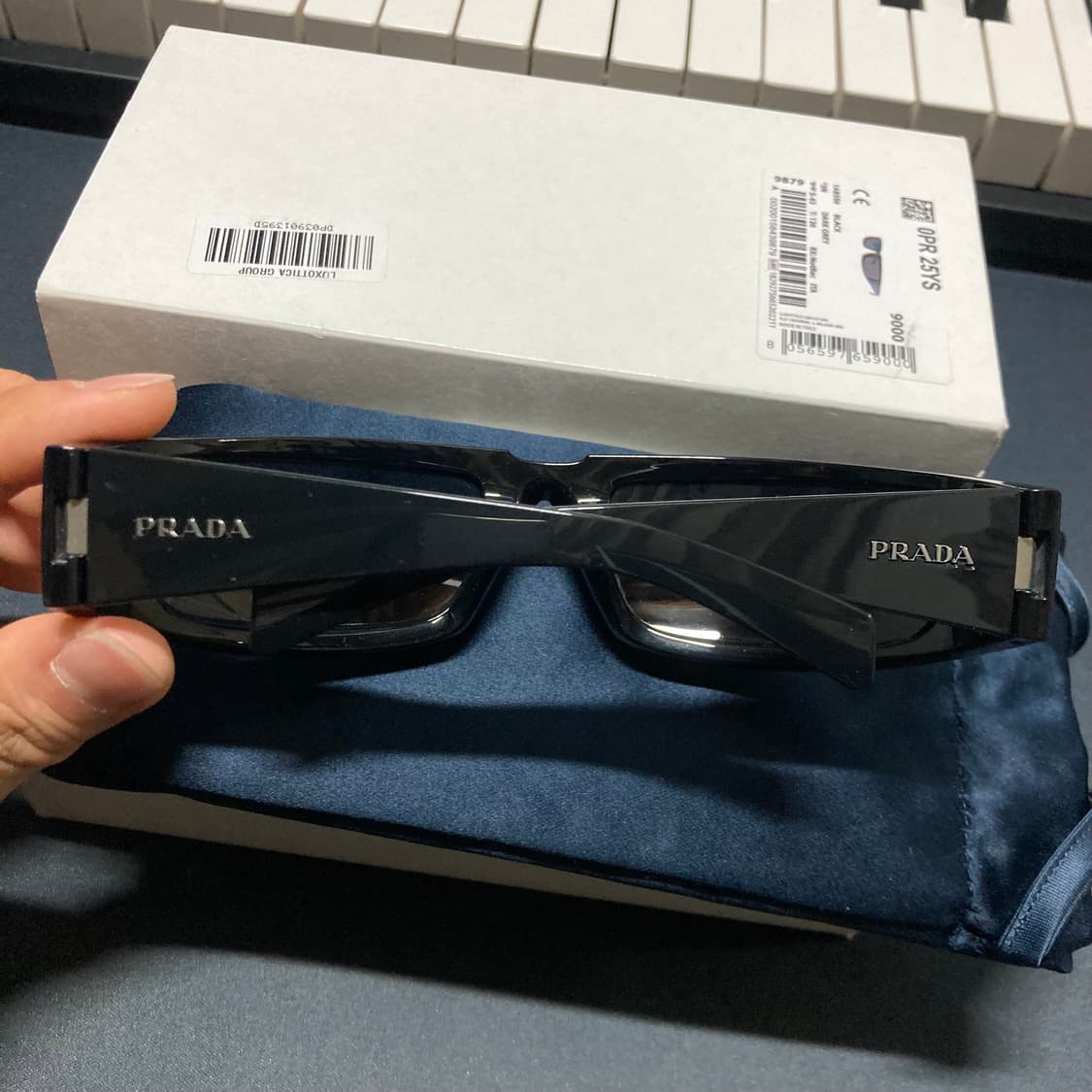 프라다 런웨이 선글라스 PR 25YS 상품이미지5