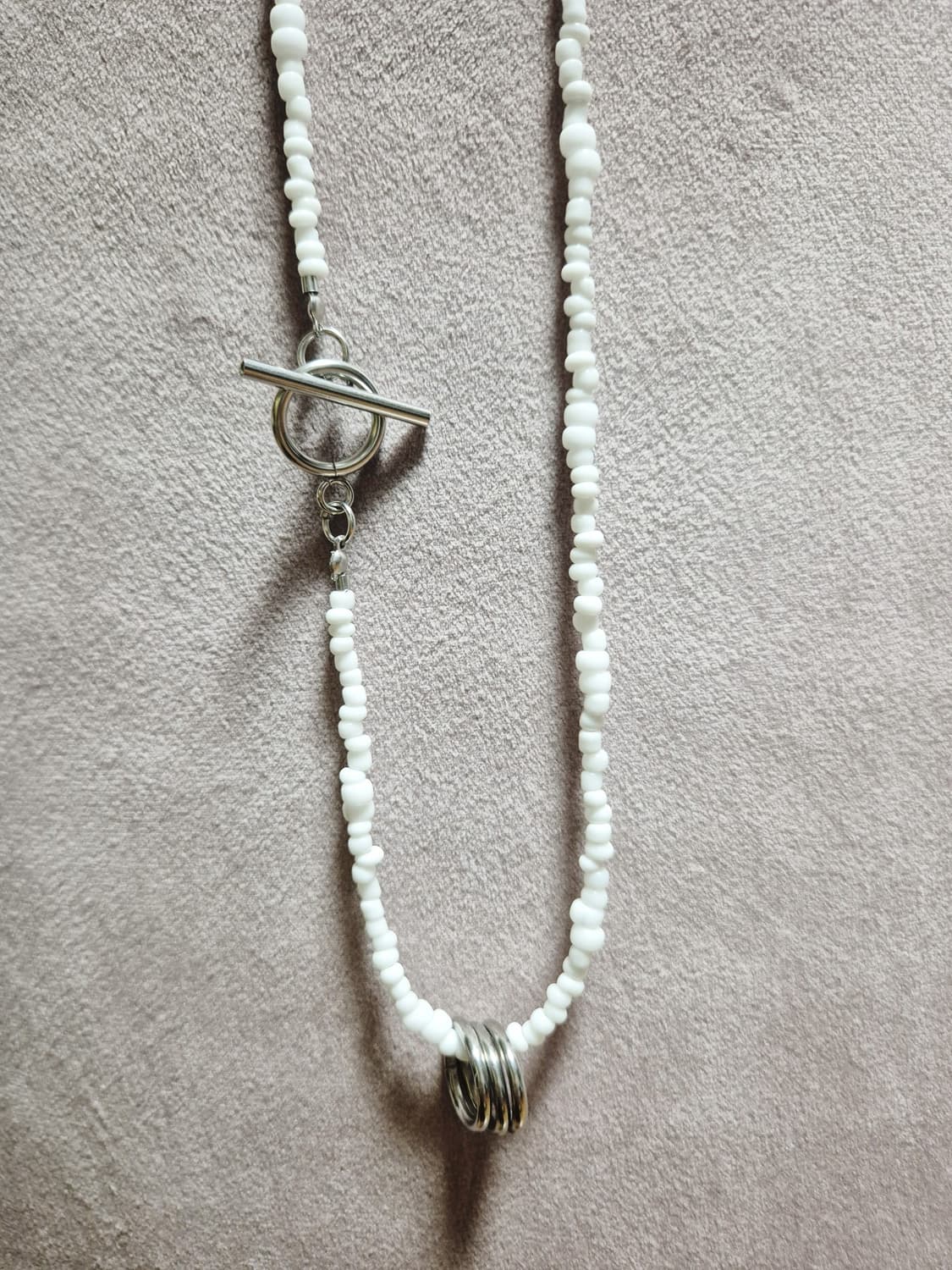 핸드메이드 화이트 비즈 써클 펜던트 토글바 목걸이 상품이미지8