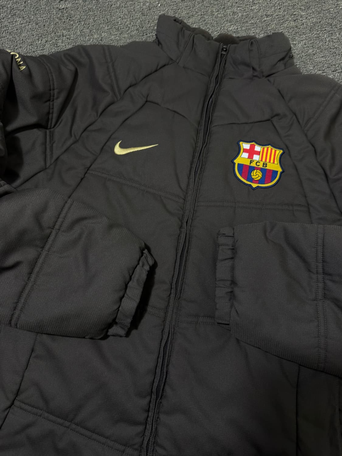 Nike 나이키 바르셀로나 브라운 패디드 점퍼 상품이미지2