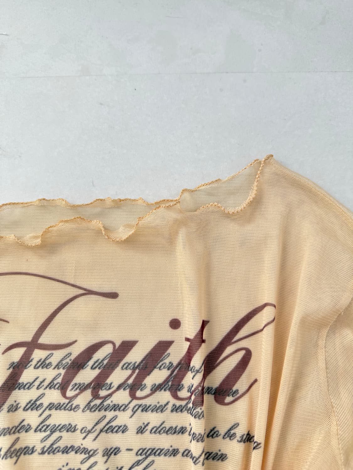 아이보리 포토그래픽 시스루 탑  상품이미지5