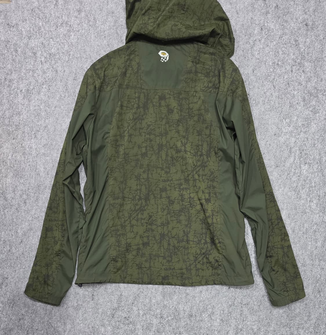 마운틴 하드웨어 경량 윈드브레이커 바람막이 M 상품이미지2